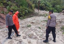Jalinsum Sipirok–Taput Lumpuh Total Akibat Longsor, Polisi Imbau Pengendara Cari Jalur Alternatif